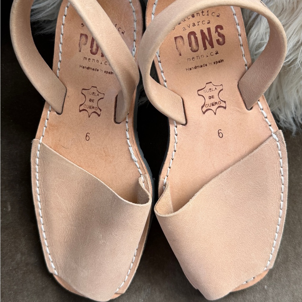 PONS Women’s Beige Leather Avarca Sandals